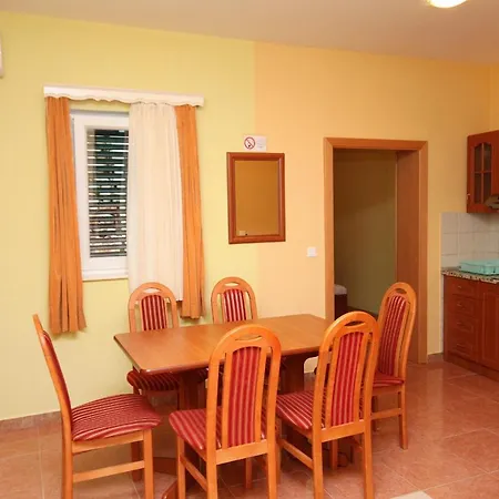 Apartment By The Sea Rogoznica - 3198 Rogoznica (Sibenik-Knin)