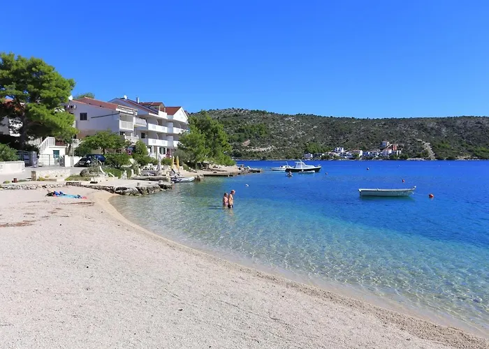 Apartman By The Sea - 3198 Rogoznica