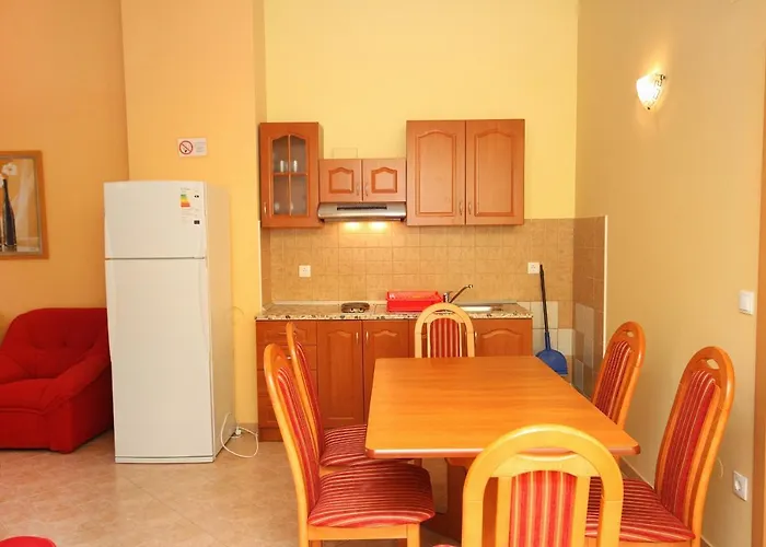 By The Sea - 3198 Apartman